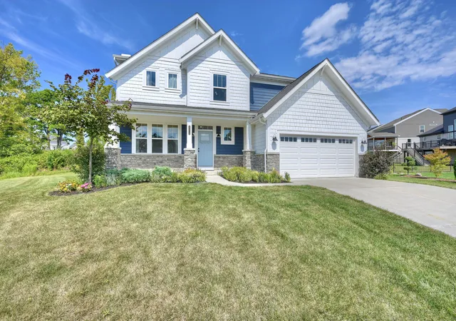 Photo 2 of Single family home for sale at 871 Cliffrose Ct, Crescent Springs, KY 41017 | MLS# 646252 | Listing updated on 2026-09-14