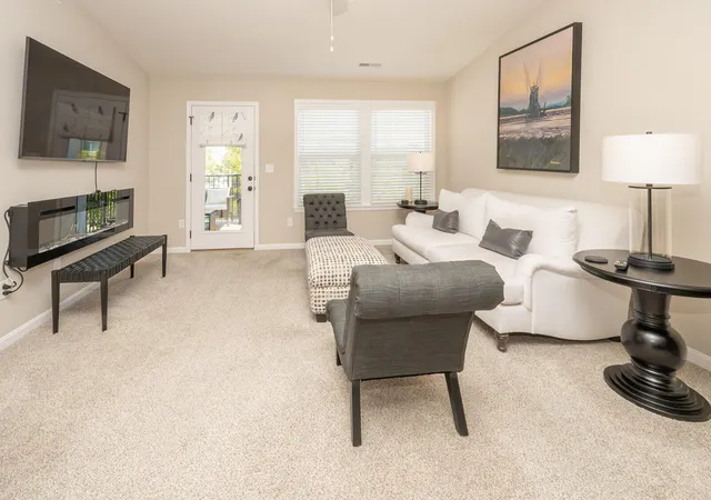 Photo 2 of Condo for sale at 2558 Crosshill Dr, Crescent Springs, KY 41017 | MLS# 646298 | Listing updated on 2026-09-13
