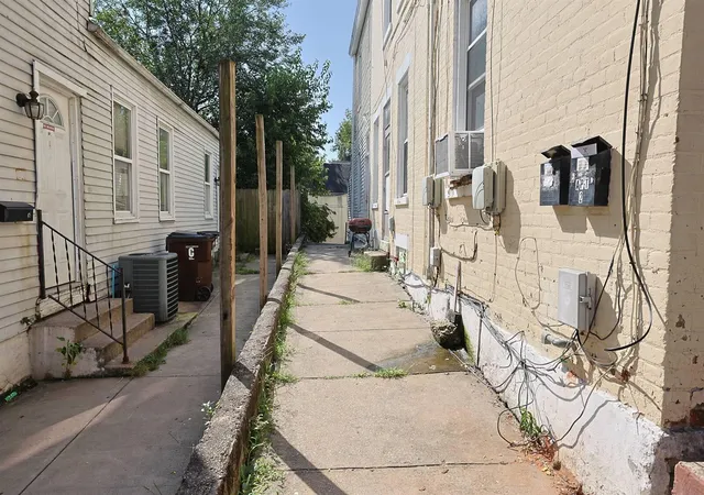 Photo 5 of Multi family home for sale at 627 W 11th Street, Covington, KY 41011 | MLS# 646319 | Listing updated on 2026-09-05