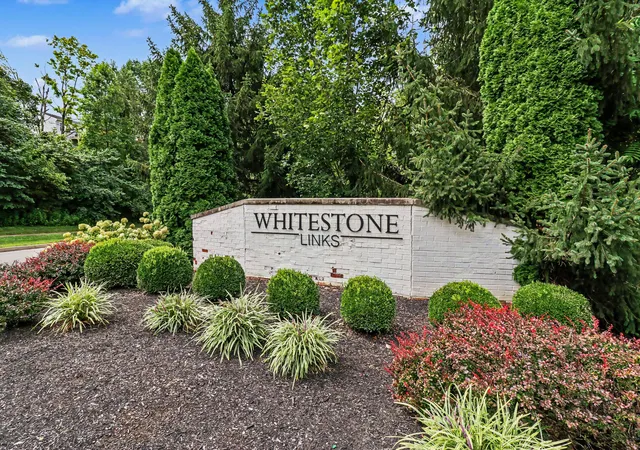 Photo 2 of Townhouse for sale at 1707 Braeburn Ct, Florence, KY 41042 | MLS# 646237 | Listing updated on 2026-09-01