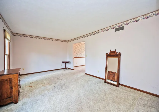 Photo 3 of Sale Pending at 3037 Bellflower Ct, Edgewood, KY 41017 | MLS# 646219 | Listing updated on 2026-09-28