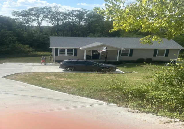 Photo 2 of Sale Pending at 265 Hamilton Ln, Corinth, KY 41010 | MLS# 646195 | Listing updated on 2026-09-09