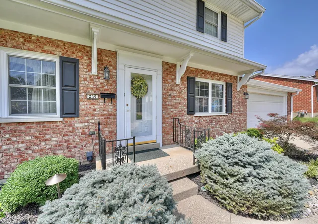 Single family home for sale at 249 N Ashbrook Cir, Lakeside Park, KY 41017 | MLS# 646672