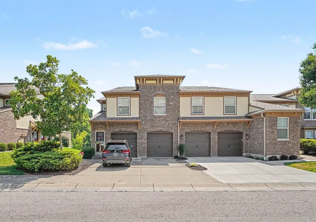 Condo for sale at 2371 Ambrato Way, Ft Mitchell, KY 41017 | MLS# 646230