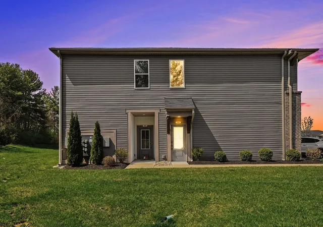 Photo 3 of Condo for sale at 1305 Ruby Hl Ln, Florence, KY 41042 | MLS# 646218 | Listing updated on 2026-09-01