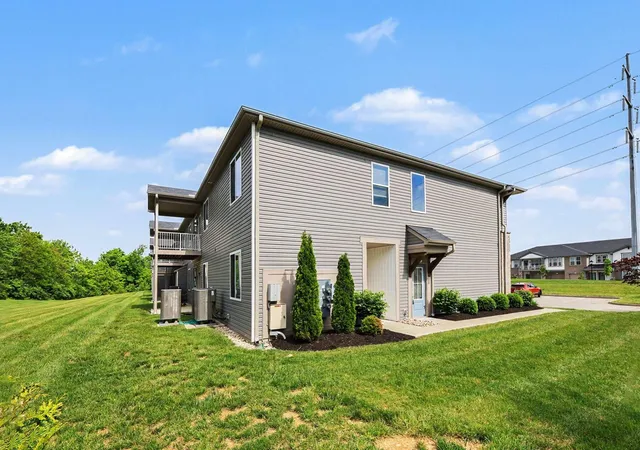Photo 4 of Condo for sale at 1305 Ruby Hl Ln, Florence, KY 41042 | MLS# 646218 | Listing updated on 2026-09-01