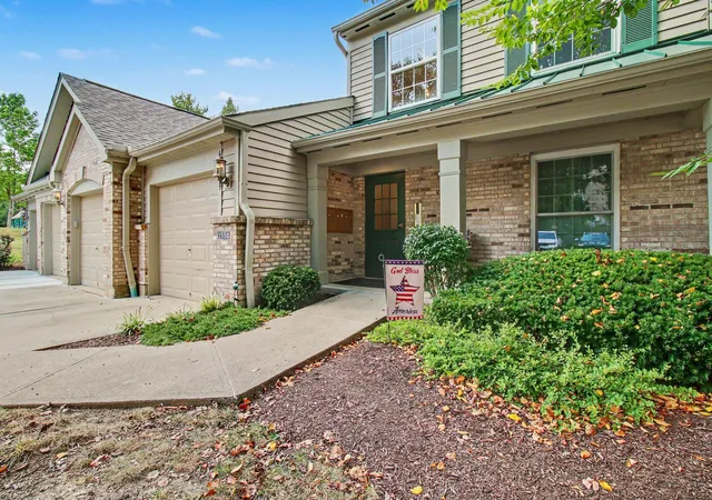 Photo 2 of Sale Pending at 1550 Taramore Dr #102, Florence, KY 41042 | MLS# 646238 | Listing updated on 2026-09-13