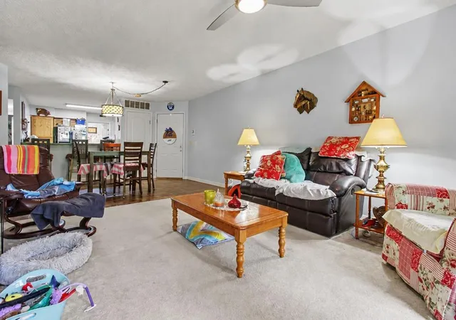 Photo 4 of Sale Pending at 1550 Taramore Dr #102, Florence, KY 41042 | MLS# 646238 | Listing updated on 2026-09-13