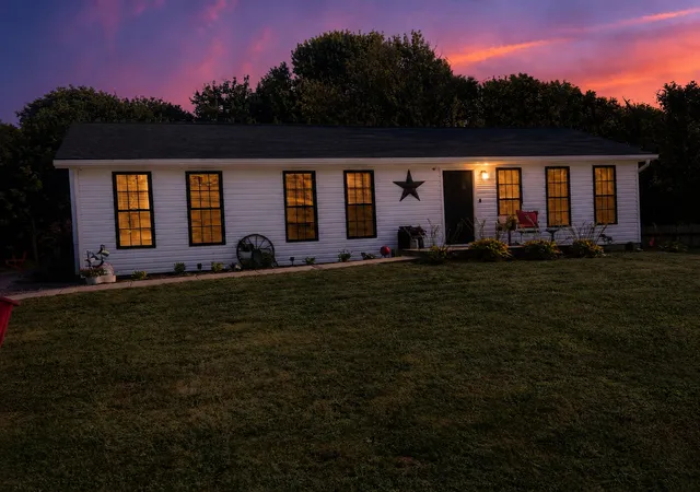 Photo 2 of Single family home for sale at 1911 Beaver Rd, Walton, KY 41094 | MLS# 646328 | Listing updated on 2026-09-04