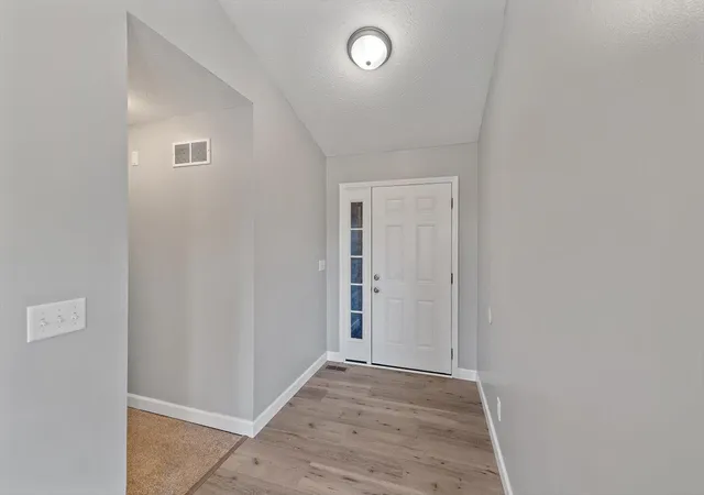 Photo 2 of Single family home for sale at 723 Stevies Trl, Independence, KY 41051 | MLS# 646259 | Listing updated on 2026-09-15