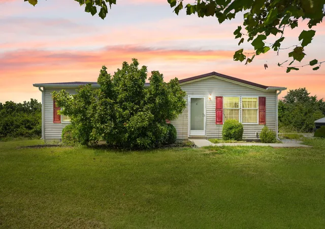Photo 2 of Single family home for sale at 4389 Snake Lick Rd, Berry, KY 41003 | MLS# 646266 | Listing updated on 2026-10-01