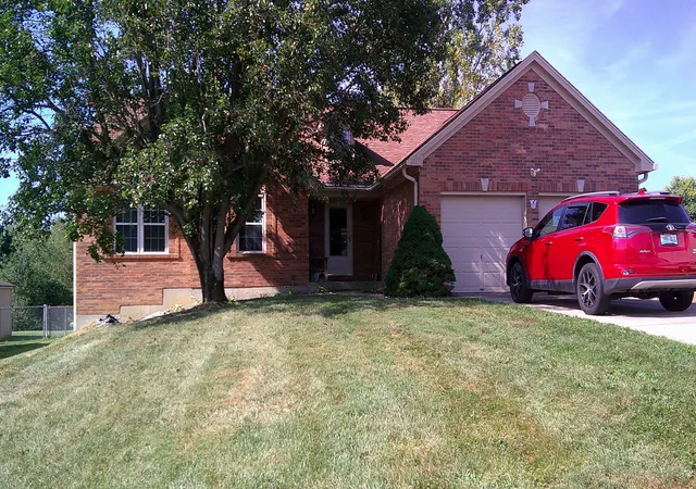Photo 1 of Single family home for sale at 7709 Cannon Valley Dr, Florence, KY 41042 | MLS# 646273 | Listing updated on 2026-09-17