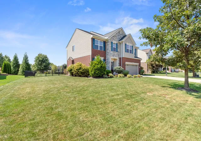 Photo 3 of Sale Pending at 1967 Montpelier Dr, Hebron, KY 41048 | MLS# 646530 | Listing updated on 2026-09-14