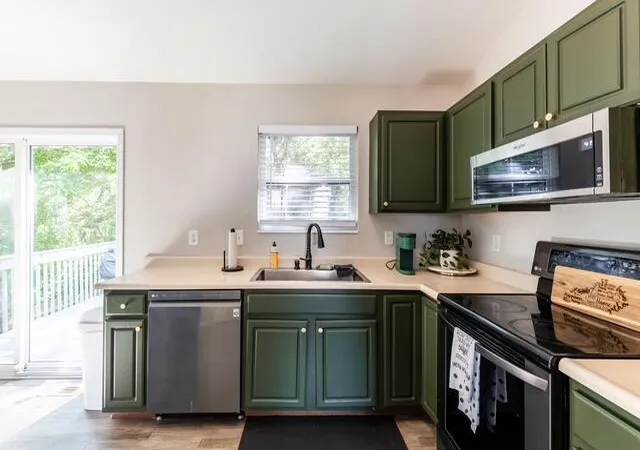 Photo 3 of Single family home for sale at 868 Virginiabradford Ct, Erlanger, KY 41018 | MLS# 646426 | Listing updated on 2026-10-06