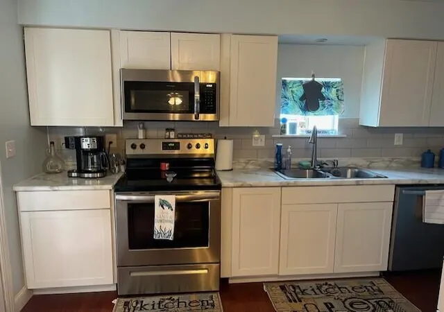 Photo 3 of Single family home for sale at 340 Ward Ave, Bellevue, KY 41073 | MLS# 646277 | Listing updated on 2026-10-19