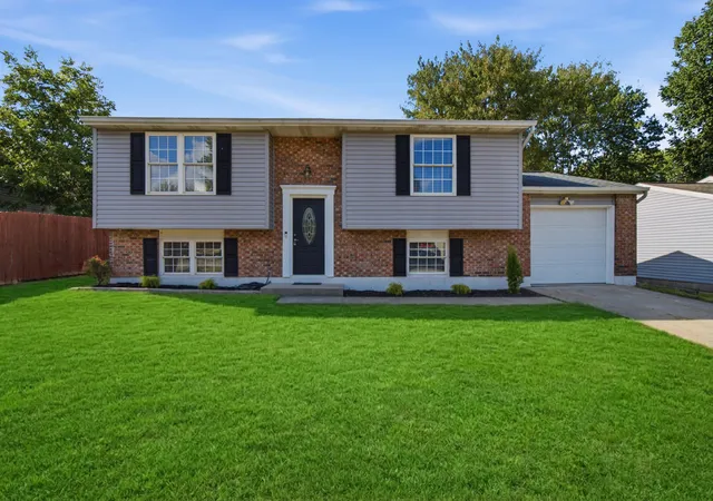 Single family home for sale at 6247 Johnstone Ct, Burlington, KY 41005 | MLS# 646571