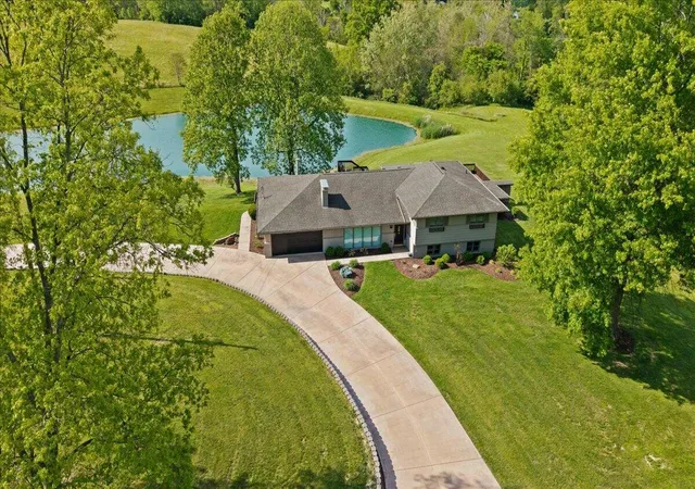 Photo 2 of Sale Pending at 762 W Miller Rd, Alexandria, KY 41001 | MLS# 646377 | Listing updated on 2026-09-07
