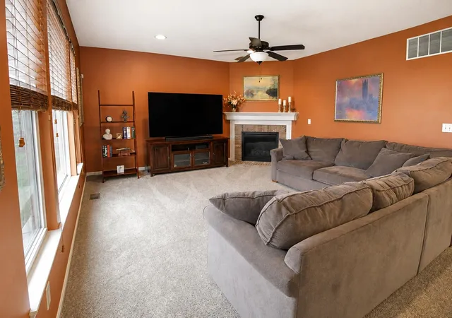 Photo 3 of Sale Pending at 2819 Bentwood Dr, Independence, KY 41051 | MLS# 646438 | Listing updated on 2026-10-04