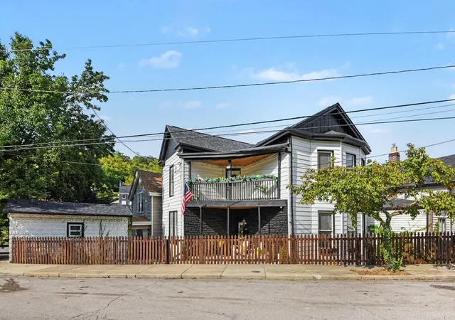 Photo 2 of Single family home for sale at 928 Montague Rd, Covington, KY 41011 | MLS# 646434 | Listing updated on 2026-09-13