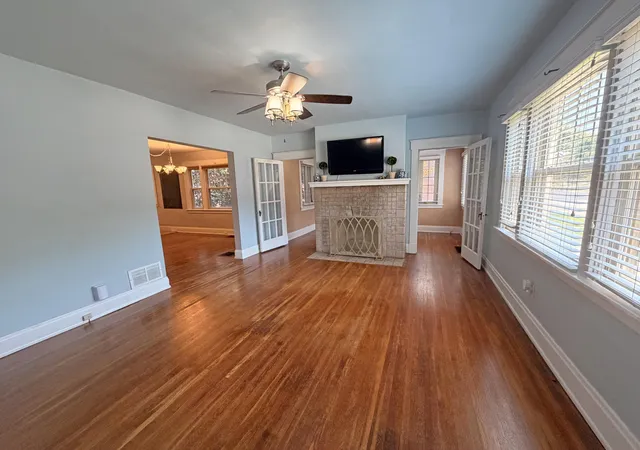 Photo 4 of Single family home for sale at 831 N Ft Thomas Ave, Fort Thomas, KY 41075 | MLS# 646304 | Listing updated on 2026-09-11
