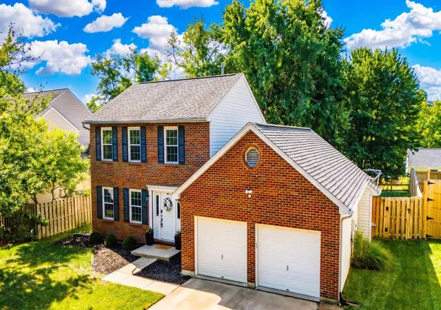 Photo 2 of Sale Pending at 1227 Farmcrest Dr, Union, KY 41091 | MLS# 646352 | Listing updated on 2026-09-08