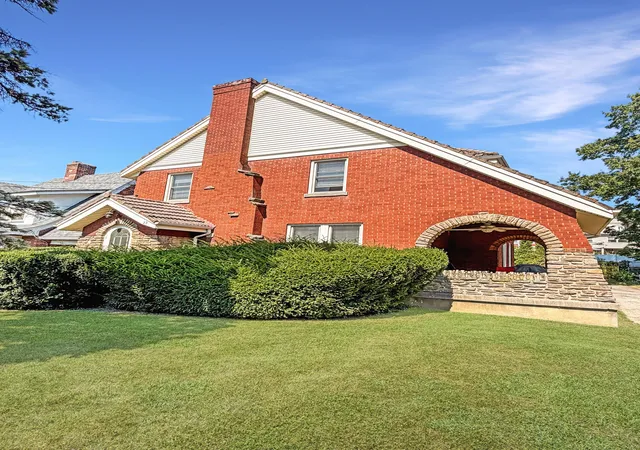 Photo 4 of Sale Pending at 23 Klainecrest Ave, Fort Thomas, KY 41075 | MLS# 646483 | Listing updated on 2026-09-28