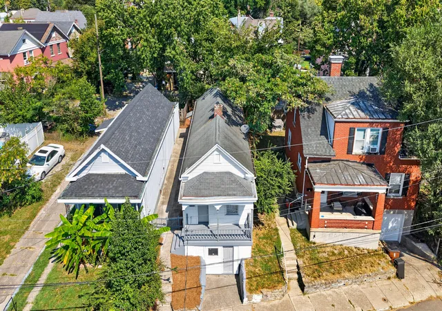 Photo 3 of Single family home for sale at 12 Catalpa St, Covington, KY 41014 | MLS# 646388 | Listing updated on 2026-09-14