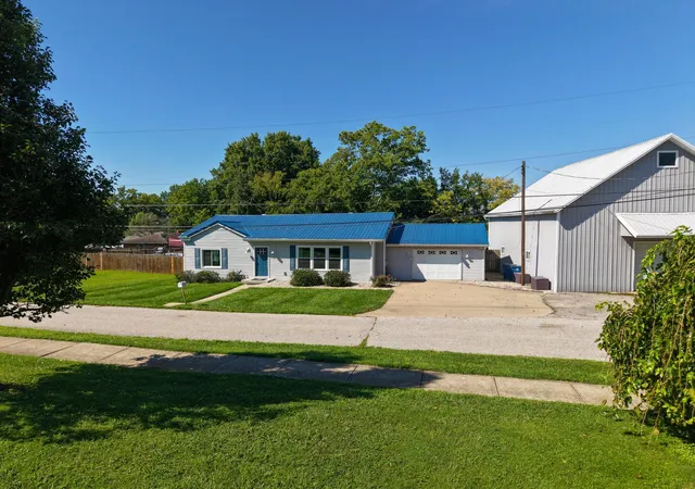 Photo 2 of Single family home for sale at 12 Cross St, Dry Ridge, KY 41035 | MLS# 646448 | Listing updated on 2026-09-08