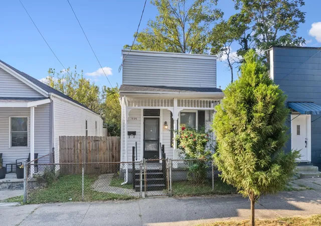 Photo 2 of Single family home for sale at 309 E 13th Street, Covington, KY 41011 | MLS# 646380 | Listing updated on 2026-09-05