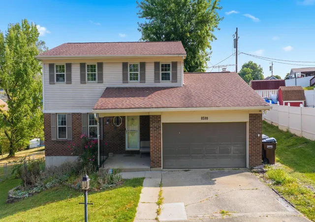 Photo 1 of Single family home for sale at 8599 Winthrop Cir, Florence, KY 41042 | MLS# 646487 | Listing updated on 2026-10-09
