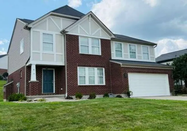 Single family home for sale at 4 Rockledge Ct, Alexandria, KY 41001 | MLS# 646367