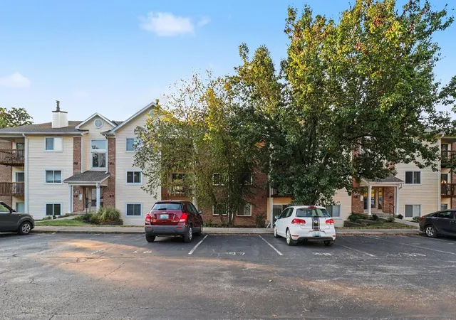 Photo 4 of Condo for sale at 27 Rio Grande Cir #7, Florence, KY 41042 | MLS# 646374 | Listing updated on 2026-09-04