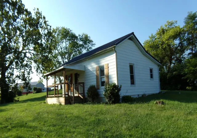 Single family home for sale at 1585 Squiresville Rd, Owenton, KY 40359 | MLS# 646368