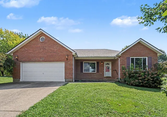 Photo 2 of Single family home for sale at 13 Ridge View Cir, Dry Ridge, KY 41035 | MLS# 646386 | Listing updated on 2026-09-13