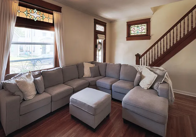 Photo 3 of Single family home for sale at 333 Grandview Ave, Bellevue, KY 41073 | MLS# 646383 | Listing updated on 2026-09-05