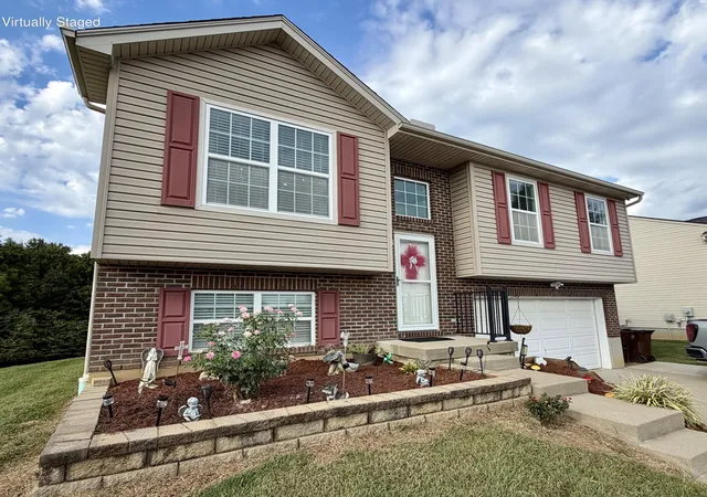 Photo 2 of Single family home for sale at 368 Rocky Pointe Ct, Walton, KY 41094 | MLS# 646400 | Listing updated on 2026-09-06