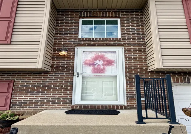 Photo 3 of Single family home for sale at 368 Rocky Pointe Ct, Walton, KY 41094 | MLS# 646400 | Listing updated on 2026-09-06