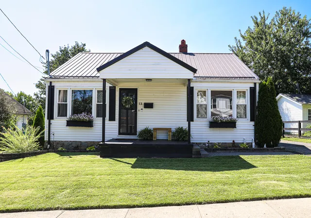 Photo 1 of Single family home for sale at 13 Summit Ave, Williamstown, KY 41097 | MLS# 646408 | Listing updated on 2026-09-11