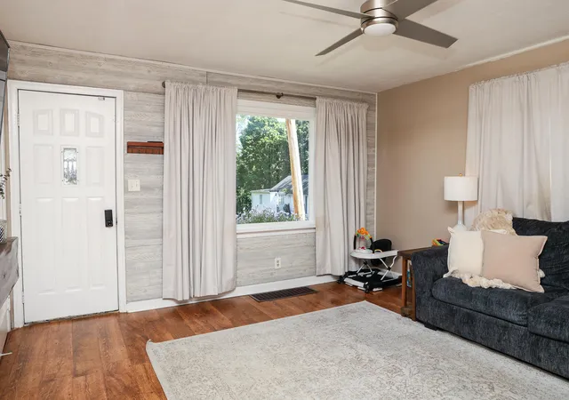Photo 4 of Single family home for sale at 13 Summit Ave, Williamstown, KY 41097 | MLS# 646408 | Listing updated on 2026-09-11