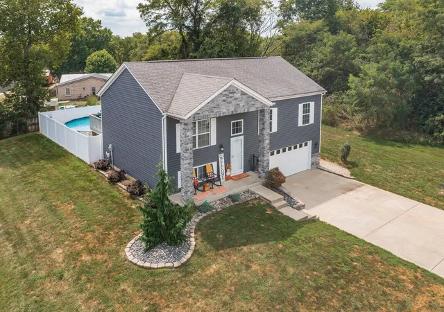 Photo 3 of Single family home for sale at 126 Sheffield Dr, Dry Ridge, KY 41035 | MLS# 646531 | Listing updated on 2026-09-10