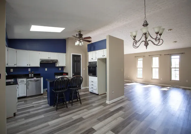 Photo 4 of Sale Pending at 1062 Wedgewood Dr, Independence, KY 41051 | MLS# 646418 | Listing updated on 2026-09-11