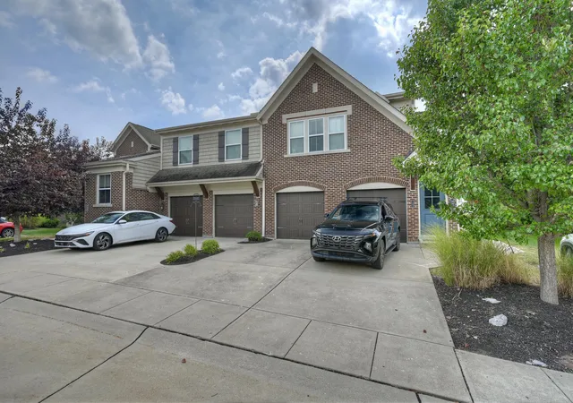 Condo for sale at 7389 Flintshire Dr, Alexandria, KY 41001 | MLS# 646467