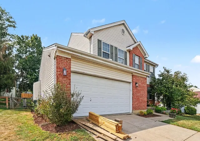 Photo 2 of Single family home for sale at 6315 Satin Wood Dr, Burlington, KY 41005 | MLS# 646873 | Listing updated on 2026-10-02