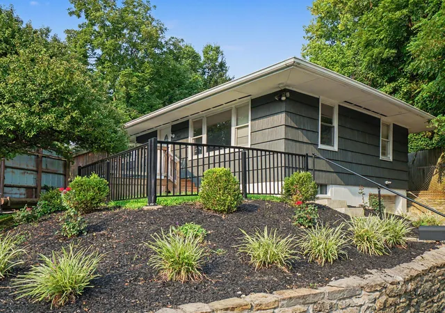 Photo 1 of Single family home for sale at 2715 James Ave, Covington, KY 41014 | MLS# 646470 | Listing updated on 2026-09-09