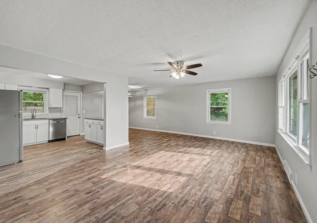 Photo 2 of Single family home for sale at 2715 James Ave, Covington, KY 41014 | MLS# 646470 | Listing updated on 2026-09-09