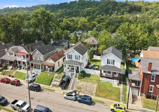 Photo 35 of Sale Pending at 8 W 32nd Street, Covington, KY 41015 | MLS# 646511 | Listing updated on 2026-09-13