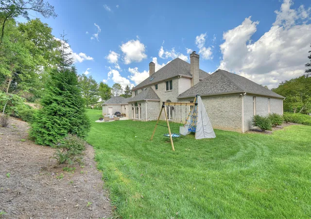 Photo 2 of Single family home for sale at 109 Brittany Ct, Lakeside Park, KY 41017 | MLS# 647786 | Listing updated on 2026-10-23