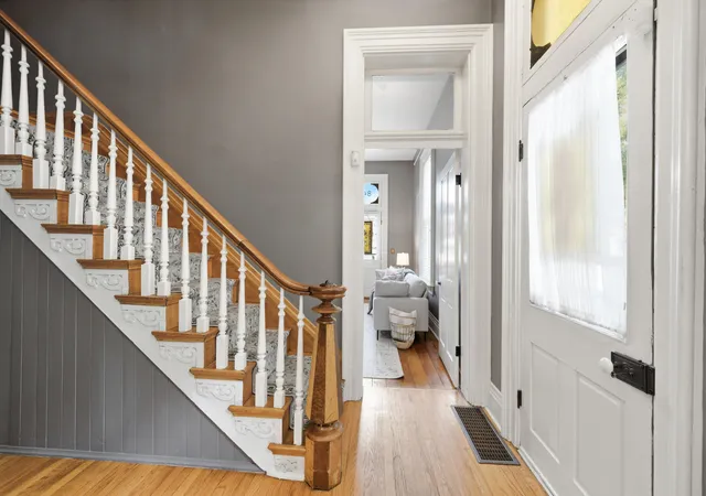 Photo 3 of Sale Pending at 844 Overton St, Newport, KY 41071 | MLS# 646608 | Listing updated on 2026-09-22