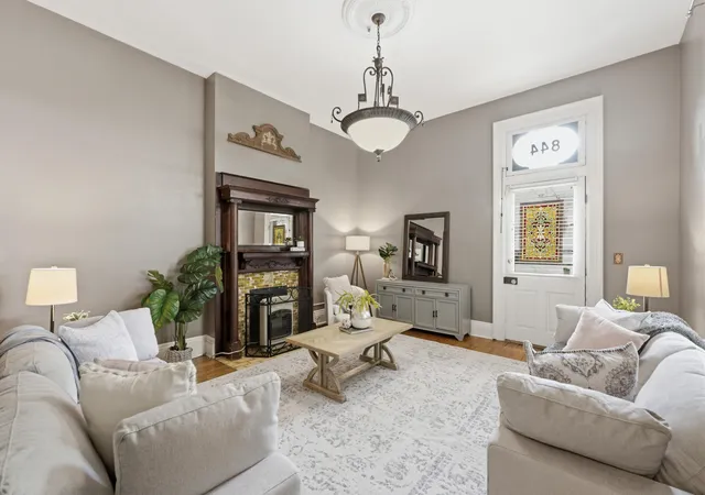 Photo 4 of Sale Pending at 844 Overton St, Newport, KY 41071 | MLS# 646608 | Listing updated on 2026-09-22
