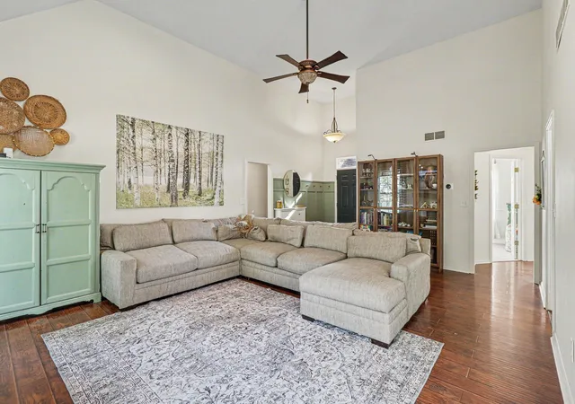 Photo 3 of Sale Pending at 10157 Falcon Ridge Dr, Independence, KY 41051 | MLS# 646583 | Listing updated on 2026-09-28